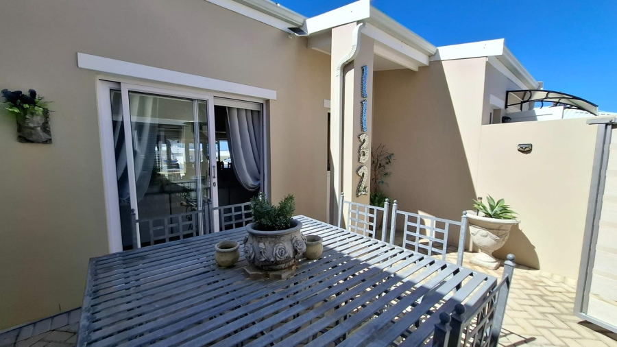 3 Bedroom Property for Sale in Witsand Western Cape